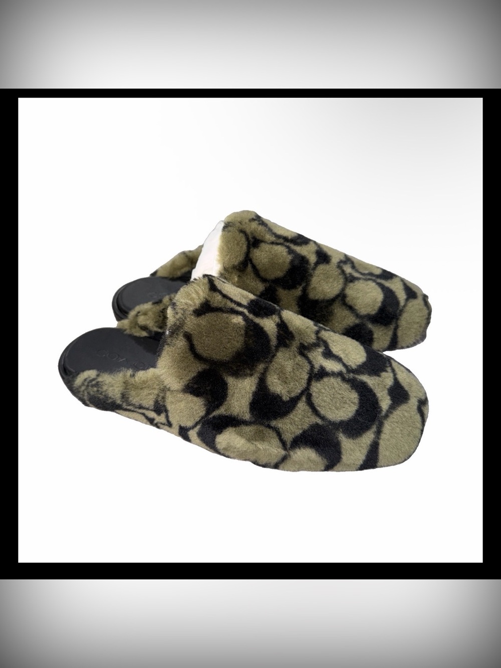 Coach Women’s Signature Shearling Slippers Size 9 in Olive - Picture 3 of 7